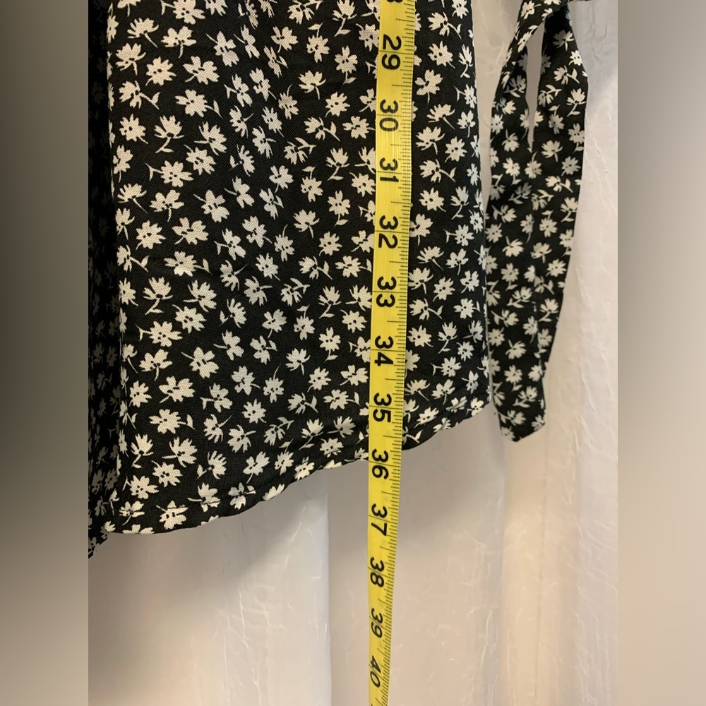 Black & White Floral Dress - Picture 9 of 10